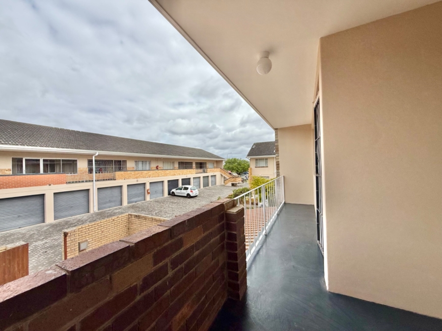 2 Bedroom Property for Sale in Kabega Park Eastern Cape